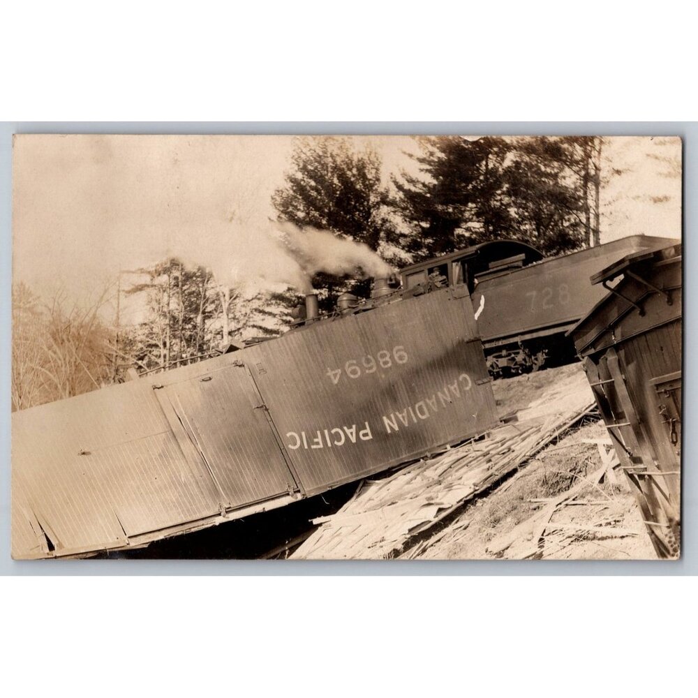 Canadian Pacific Railway Train Wreck Postcard Near St Johnsbury VT #1592